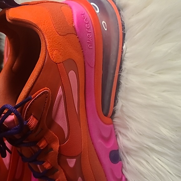 Nike Pink and Orange Sneakers Lightweight Performance - Picture 11 of 16